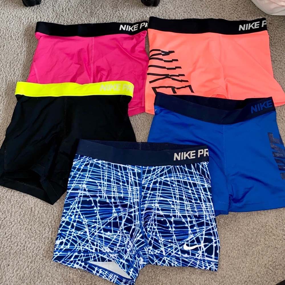 New Nike Pro Bundle